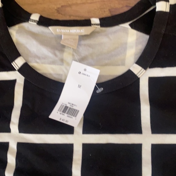 Brand New Banana Republic top - Picture 3 of 5